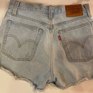 Levi’s shorts